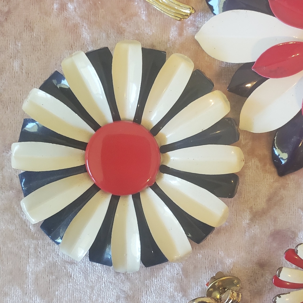 SALE ENAMEL BROOCH PIN FLOWER vintage RETRO - Picture 3 of 11